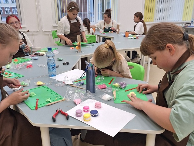 От пластилина до керамики: в Благовещенске появилась уникальная творческая мастерская 