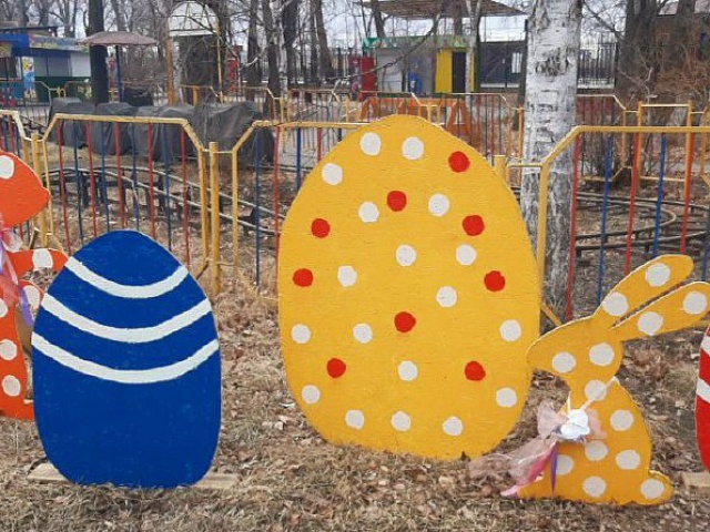 Благовещенцев научат делать пасхальных курочек и кроликов