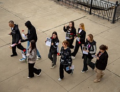 Акция "Цветы на воде"