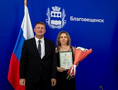 Благовещенск чествует работников торговли