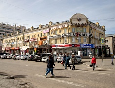 До конца года в Благовещенске обновят фасады 9 торговых центров 