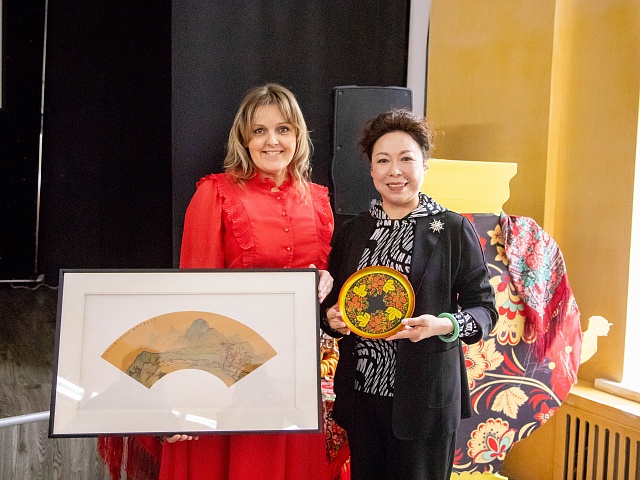 Благовещенск и Хэйхэ «обменялись» семьями