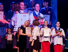 Более сорока одарённых детей получили премию мэра Благовещенска