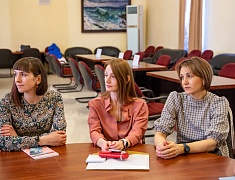 Представители работающей молодежи встретились с сотрудниками мэрии и специалистами Центра занятости населения