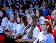 Финальный этап IX Международного фестиваля «Детство на Амуре», который завершился гала-концертом, состоялся в Благовещенске