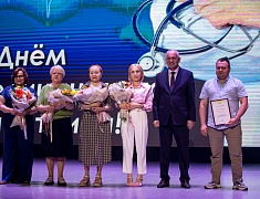 Мэр города Олег Имамеев поздравил медиков с их профессиональным праздником