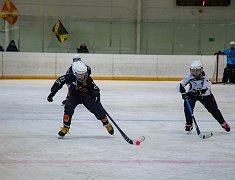 В Благовещенске впервые проходят отборочные игры турнира по русскому хоккею на призы патриарха Московского и всея Руси