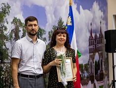 Накануне Дня работника торговли в Благовещенске чествовали руководителей, продавцов, менеджеров и официантов