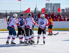 Соревнования по хоккею в рамках Международного российско-китайского фестиваля зимних видов спорта