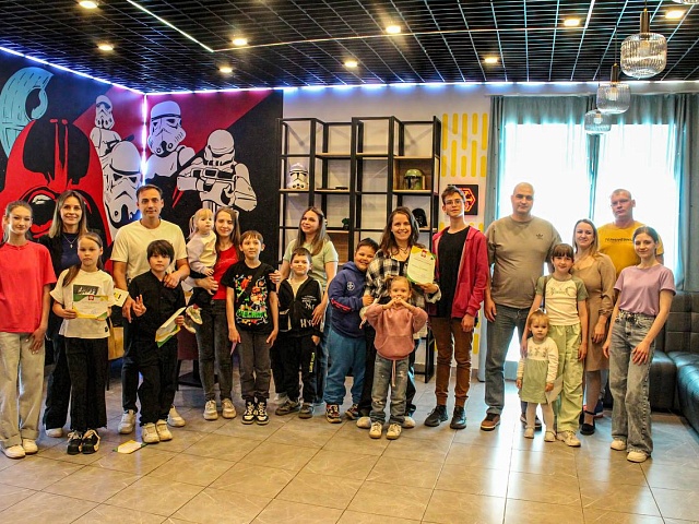 Первый семейный квиз «Это мой ребенок!» провели в столице Приамурья 