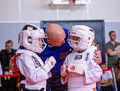 В спортивной школе «Центр боевых искусств» областного центра прошли чемпионат и первенство города, посвящённые памяти Алексея Новикова