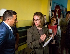 Мэр города Олег Имамеев проконтролировал ремонтные работы Дома культуры в селе Садовом