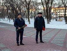 Память воинов-интернационалистов почтил мэр Благовещенска Олег Имамеев 
