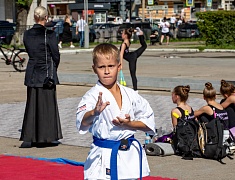 В Благовещенске прошёл семейный праздник «Город счастливых детей»