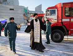 Благовещенский пожарный гарнизон получил спецтранспорт