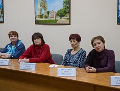 Мэр Благовещенска Олег Имамеев наградил победителей и участников конкурса «Город в праздничном наряде»