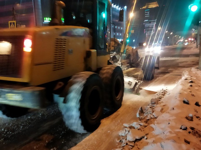 Рабочие ГСТК обезопасили подход к школе