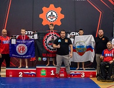 В Благовещенске прошёл открытый кубок города по спортивной борьбе на призы спортивно-патриотического клуба «Машина»