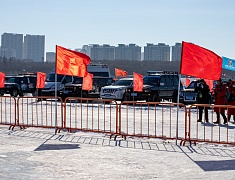 Автомобильные гонки в рамках Международного российско-китайского фестиваля зимних видов спорта