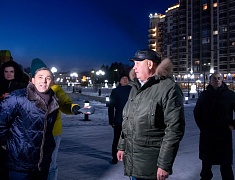 Мэр Олег Имамеев провёл выездное совещание по новогоднему оформлению города