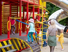 Ещё одну инклюзивную детскую площадку открыли в Благовещенске