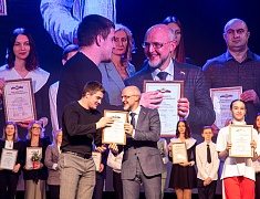 Более сорока одарённых детей получили премию мэра Благовещенска