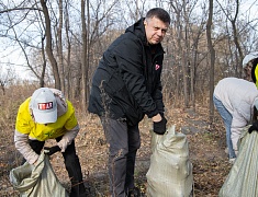 В рамках акции «Город берегу» большой субботник прошел на улице Чайковского