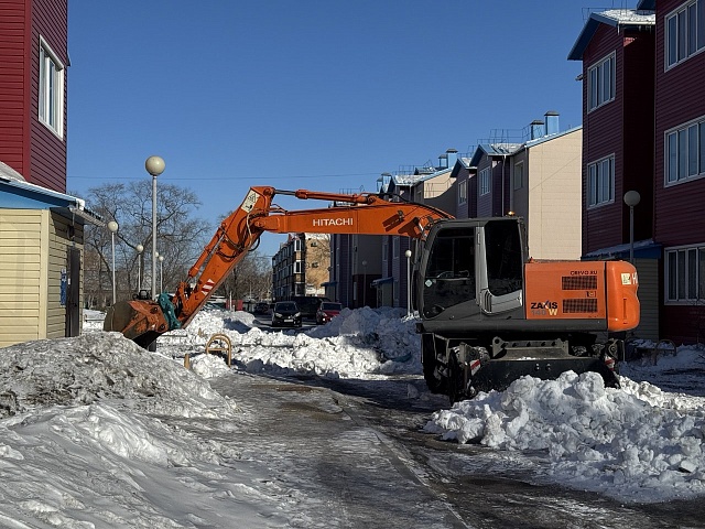 Благовещенск готовится к возможному подтоплению во время таяния снега: в городе идут комплексные работы 