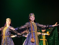 Хореографический ансамбль «Ровесники» отметил 59-летие ярким концертом