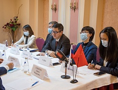 Мэр Благовещенска Олег Имамеев встретился с новым консулом КНР в Хабаровске