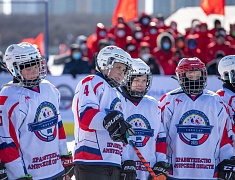 Соревнования по хоккею в рамках Международного российско-китайского фестиваля зимних видов спорта