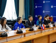 Делегация отдела агитации и пропаганды горкома и управления культуры Хэйхэ посетила Благовещенск в рамках культурного обмена между странами-соседями