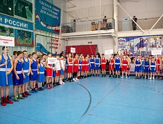 В спорткомплексе «Юность» стартовали соревнования по боксу среди юношей 13-14 лет