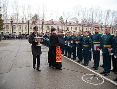 Мэр Благовещенска Олег Имамеев поздравил выпускников ДВОКУ с окончанием учебы