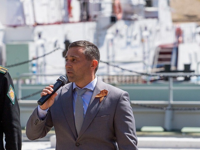 Граница на замке: мэр Благовещенска Олег Имамеев совместно с пограничниками дал старт летней навигации