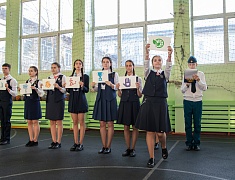 Торжественное посвящение в "орлята" в лицее №6 Благовещенска