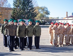 В Благовещенске юнармейцы соревнуются в военно-спортивной игре "Победа"