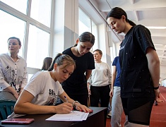 Чемпионат по легкой атлетике в Благовещенске посвятили выдающимся амурским тренерам 