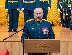 В Благовещенске в честь 84 дня рождения ДВОКУ личному составу вручили награды