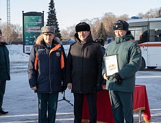 Благовещенский пожарный гарнизон получил спецтранспорт