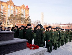 В Благовещенске почтили память защитников Отечества