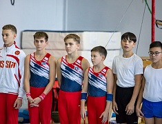 Чемпионат по спортивной гимнастике в Благовещенске посвятили герою СВО