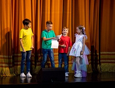 Финальный этап IX Международного фестиваля «Детство на Амуре», который завершился гала-концертом, состоялся в Благовещенске