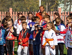 В Благовещенске открыли стадион Алексеевской гимназии