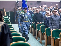 Заместитель мэра Благовещенска поздравил судебных приставов со 160-летием ведомства