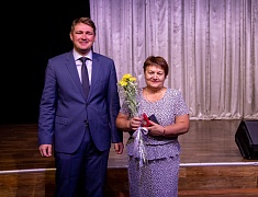 Знаки «50 лет Байкало-Амурской магистрали» вручили благовещенцам