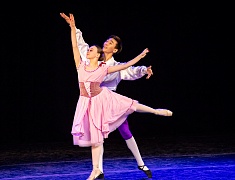 «Ровесники» выступили на сцене ЦЭВД