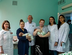 В праздник Благовещенска на свет появились два малыша