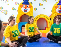 Заместитель мэра Виктория Хопатько оценила результаты работы корпоративных программ в школах и детских садах Благовещенска