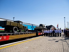 На железнодорожный вокзал амурской столицы прибыл ретропоезд "Победа"